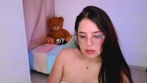 Snapshot of alicia_hotxx chatting on March 23, 5:50 pm alison online show from March 23, 5:50 pm