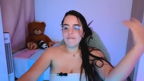 Snapshot of alicia_hotxx chatting on March 25, 6:36 pm alison online show from March 25, 6:36 pm