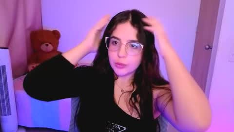 Snapshot of alicia_hotxx chatting on April 16, 6:41 pm alison online show from April 16, 6:41 pm