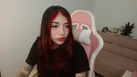 ALICIA  online show from February 14, 8:00 am