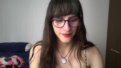 Snapshot of alicia_love29 chatting on January 2, 6:45 pm Alice online show from January 2, 6:45 pm