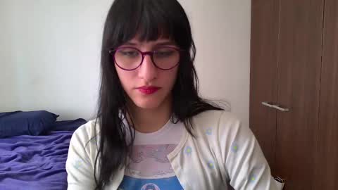 Snapshot of alicia_love29 chatting on January 19, 8:09 pm Alice online show from January 19, 8:09 pm