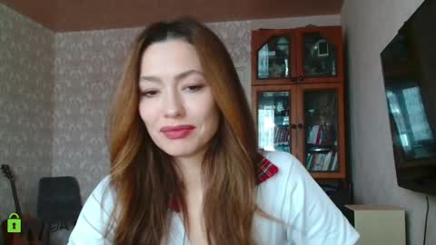 Alicia online show from December 3, 6:59 am