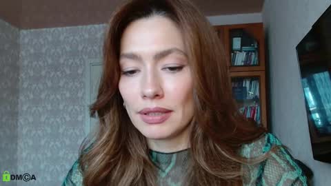 Alicia online show from November 27, 7:21 am