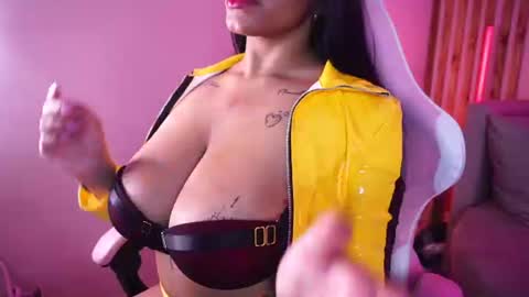 alicia_summer_ online show from June 22, 4:09 am