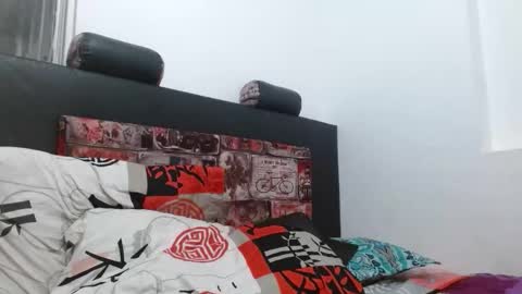 Snapshot of alicia_va chatting on March 25, 5:08 pm Alice online show from March 25, 5:08 pm