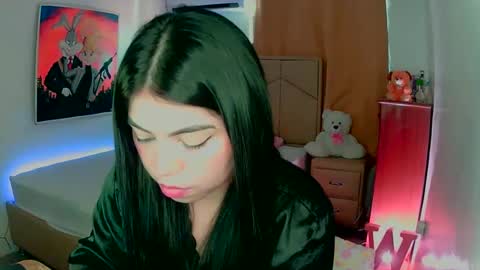 Snapshot of aliciabiden chatting on December 18, 4:39 pm aliciabiden online show from December 18, 4:39 pm