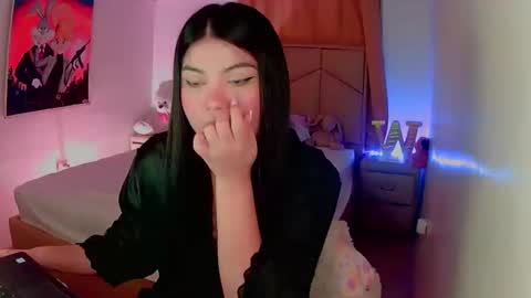 Snapshot of aliciabiden chatting on January 28, 7:32 am aliciabiden online show from January 28, 7:32 am