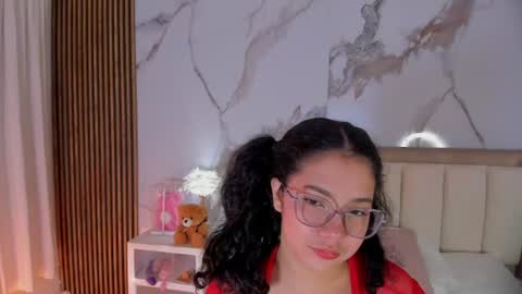Snapshot of alicialevy chatting on July 1, 11:45 am LUNA online show from July 1, 11:45 am