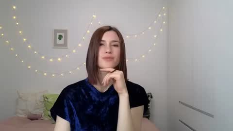 Snapshot of alicianoveli chatting on June 13, 4:43 am alicianoveli online show from June 13, 4:43 am