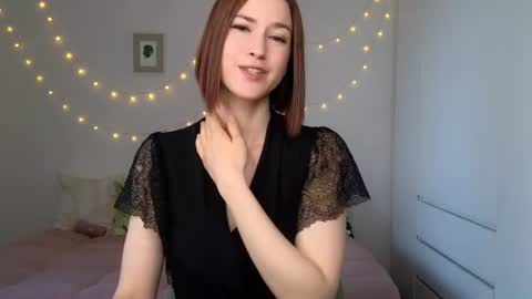 alicianoveli online show from June 24, 4:22 am