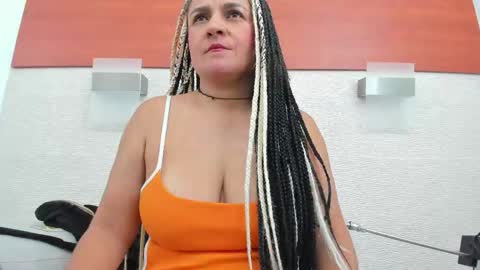 im tutti online show from October 27, 2:48 am