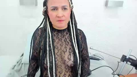 im tutti online show from October 29, 2:36 am