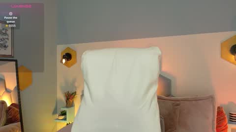 Snapshot of aliciia_miller chatting on September 20, 8:32 pm Alicia online show from September 20, 8:32 pm