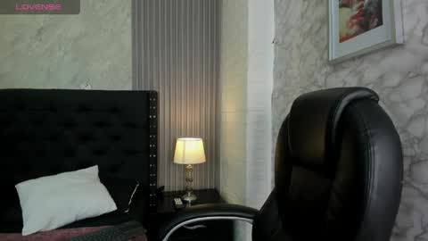 alicya online show from April 23, 12:15 pm