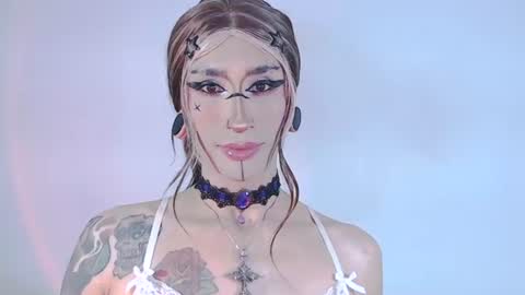     online show from July 20, 11:07 pm
