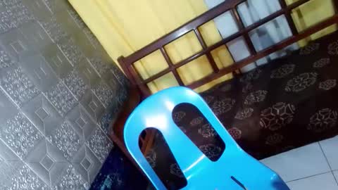 aliexagrey online show from April 25, 9:34 am