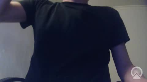 Snapshot of aligator2001 chatting on October 29, 6:31 pm daddy online show from October 29, 6:31 pm