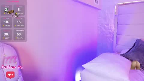 Snapshot of alihamilton_ chatting on June 11, 8:18 pm Aliha online show from June 11, 8:18 pm