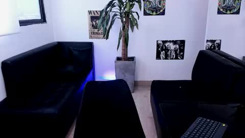 Alice online show from February 8, 1:25 pm