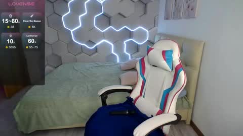 Snapshot of aliicemeow chatting on May 27, 2:19 am aliicemeow online show from May 27, 2:19 am