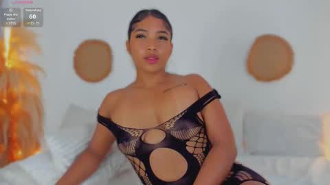 Snapshot of aliisonwells chatting on October 25, 4:46 pm aliisonwells online show from October 25, 4:46 pm