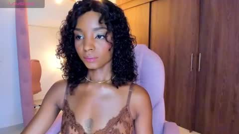 Snapshot of alika_houston chatting on June 19, 4:50 am IG Alik nasso online show from June 19, 4:50 am