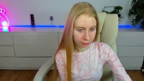 Alina online show from March 17, 6:39 am