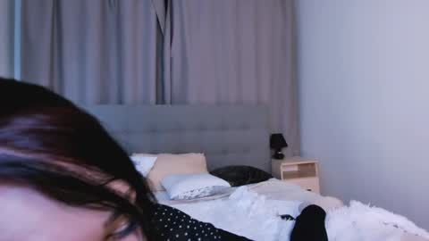 Snapshot of alina_cute_ chatting on February 5, 4:06 am Alina online show from February 5, 4:06 am