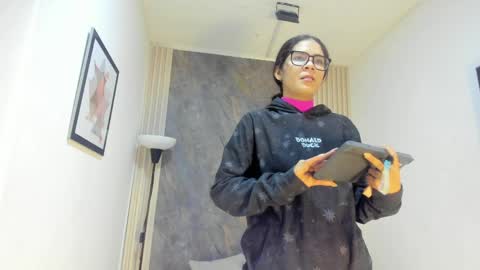 alina online show from April 30, 11:27 am
