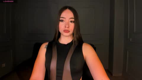 alinakravitz_ online show from September 12, 11:32 am