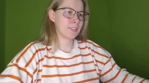 alinasei online show from May 17, 12:45 pm