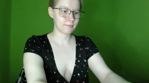 alinasei online show from May 19, 12:55 pm