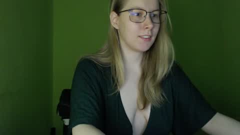 alinasei online show from June 23, 6:11 am