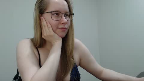 alinasei online show from July 7, 7:23 am