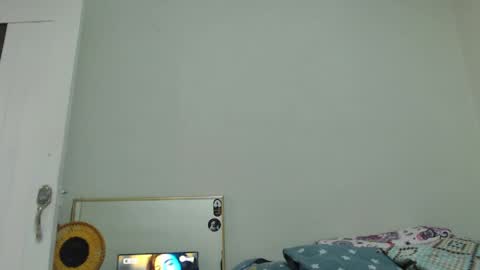 Snapshot of alinawoolf_ chatting on May 12, 8:39 pm Ali online show from May 12, 8:39 pm