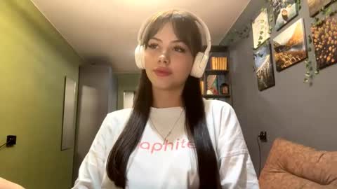 Alice online show from October 1, 11:05 am