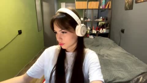 Alice online show from October 16, 10:05 am