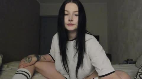 Aline Greeeen online show from May 2, 4:28 am