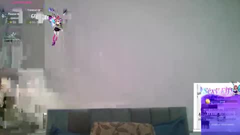 Snapshot of alinemariax chatting on December 21, 1:07 pm Aline online show from December 21, 1:07 pm