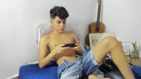 AliotTwink online show from September 14, 2:54 am