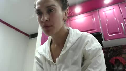 Snapshot of alipetite_ chatting on February 11, 11:10 pm alipetite online show from February 11, 11:10 pm