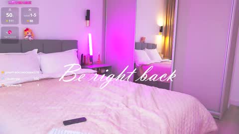 Snapshot of alis_molli chatting on March 10, 3:41 pm Alisa but you can call me Molli online show from March 10, 3:41 pm