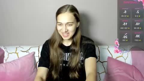 Snapshot of alisa__kelly chatting on September 14, 1:05 am alisa__kelly online show from September 14, 1:05 am