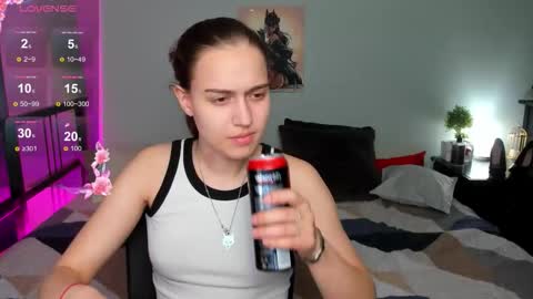 Snapshot of alisa__kelly chatting on November 23, 2:11 am alisa__kelly online show from November 23, 2:11 am