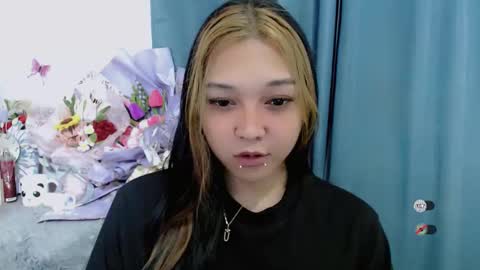 Shanti xhey online show from May 13, 3:42 pm