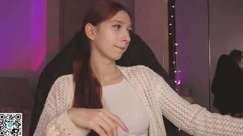 Snapshot of alisaa_01 chatting on February 6, 3:27 am Alice                                   Fansly Alisa01 online show from February 6, 3:27 am