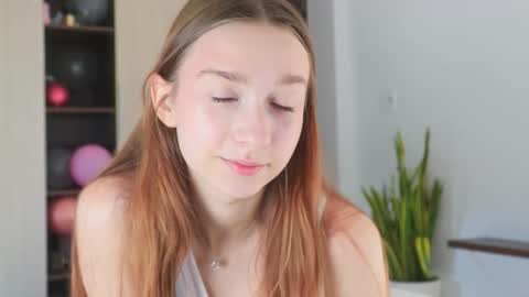 Alice                                   Fansly Alisa01 online show from March 18, 2:37 am