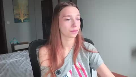 Alice                                   Fansly Alisa01 online show from July 4, 2:40 am