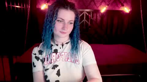 alisagrace online show from May 3, 12:55 pm